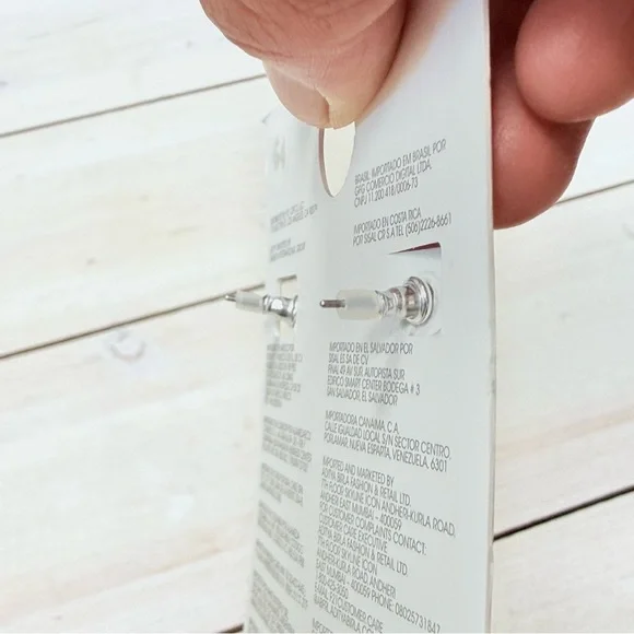 Forever 21 Earrings - Picture 4 of 4